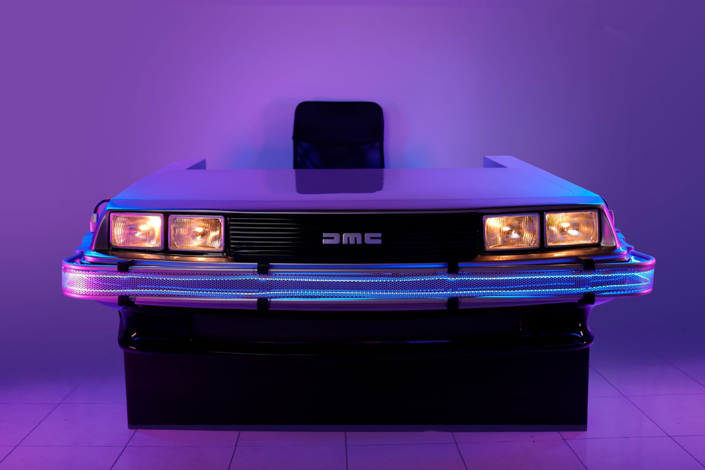 ESCRITORIO DELOREAN Time Machine / Volver al Futuro