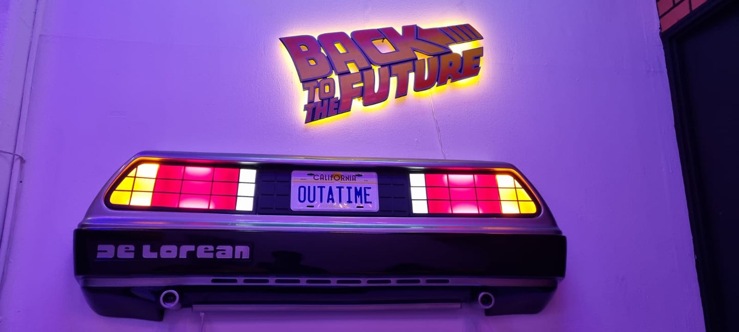 REPISA 3D TIME MACHINE DeLorean / Volver al Futuro