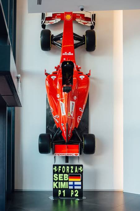 FORMULA 1 escala real 1/1